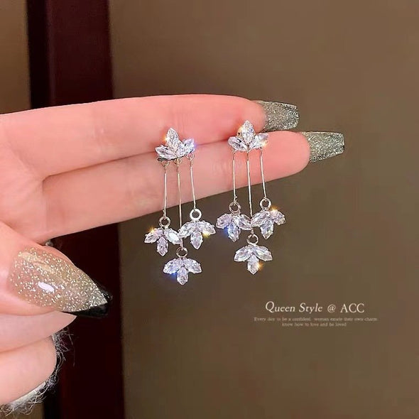 Maple's Bloom Dangling Earrings