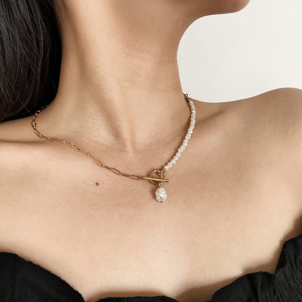 Elegant Pearl Choker